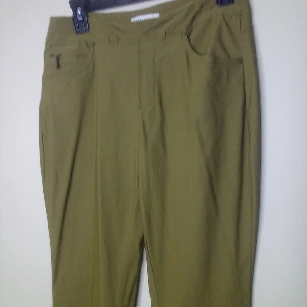 Cato Pants Women 6 Pull On Elastic Waist Boot Cut Pockets Soft Stretch Green